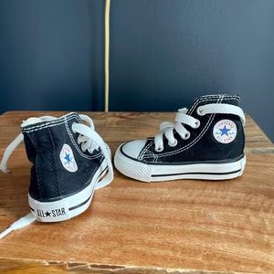 Baby converse size 2